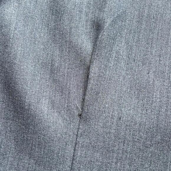 FIGS Women's Gray Top - Picture 4 of 4